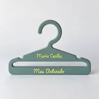 Cabide de batizado com nome
